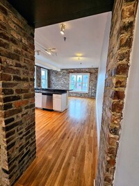 Building Photo - 1417 Market St