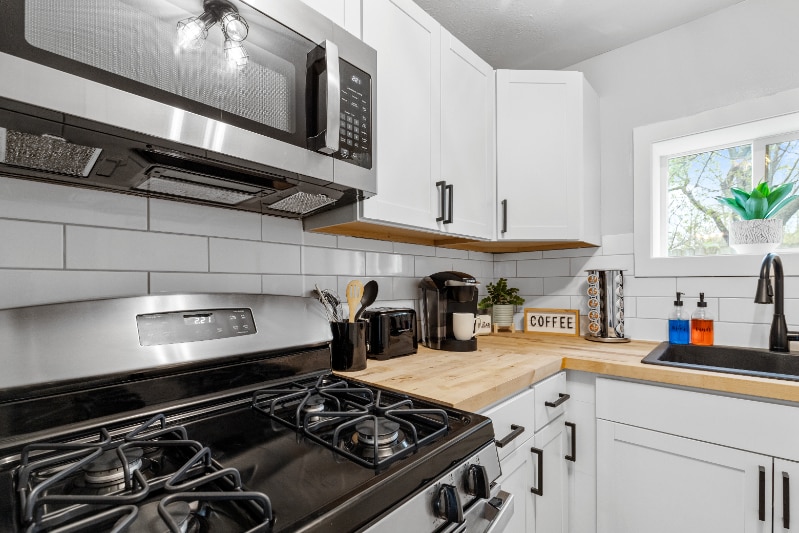 Building Photo - 231 Murray St SE