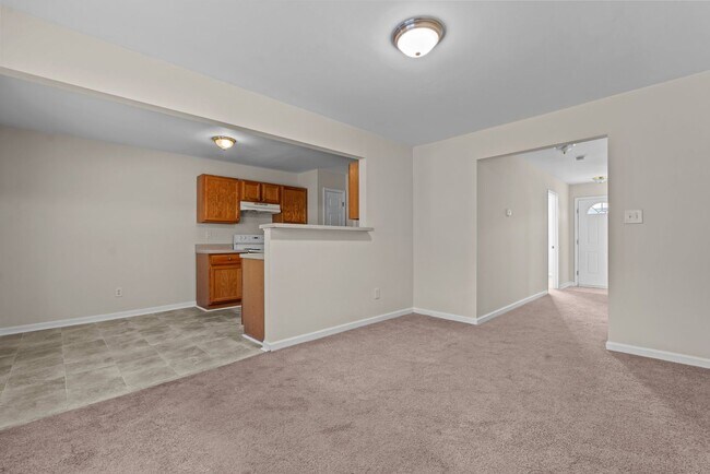 Building Photo - Charming 3-Bed 3.5-Bath Near Campbell University