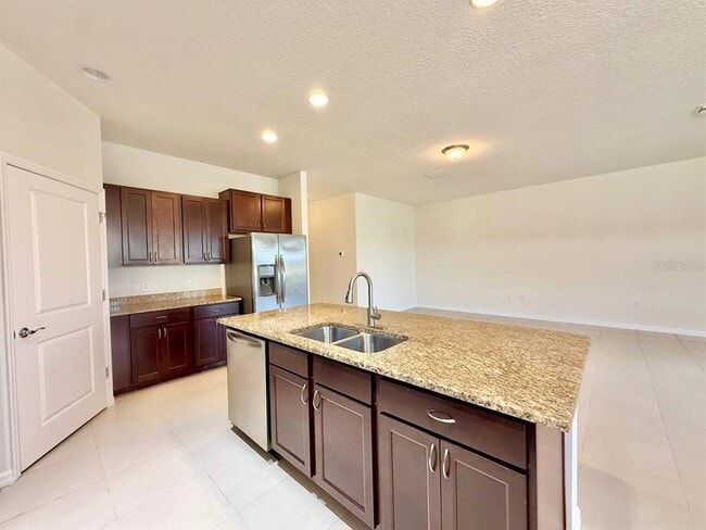 Building Photo - 31591 Tansy Bnd