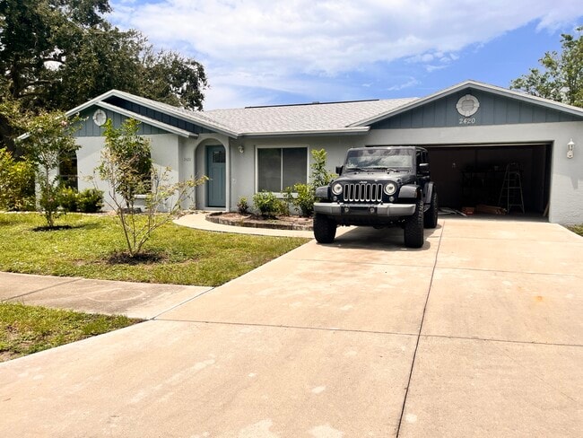 Building Photo - 2420 Briar Oak Cir