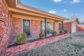 Building Photo - 715 Shell Ave