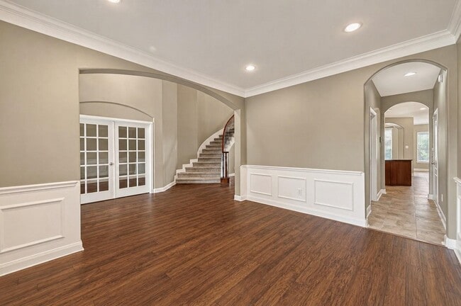 Building Photo - 28602 Hayden Park Dr