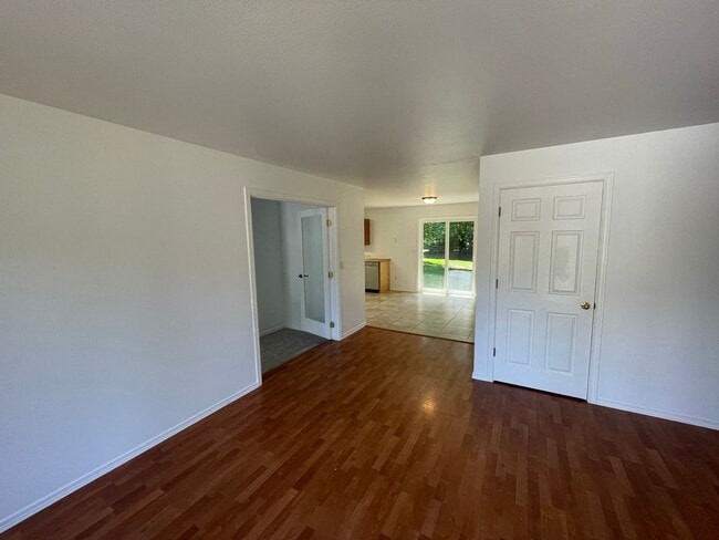 Building Photo - 2415 Forest Park Ln