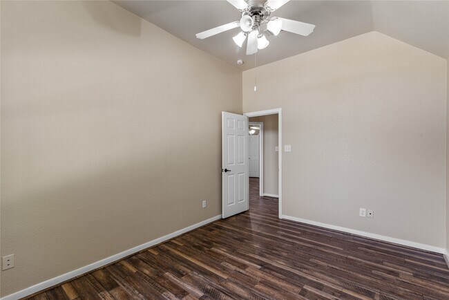 Building Photo - 24822 Dutton Point Dr