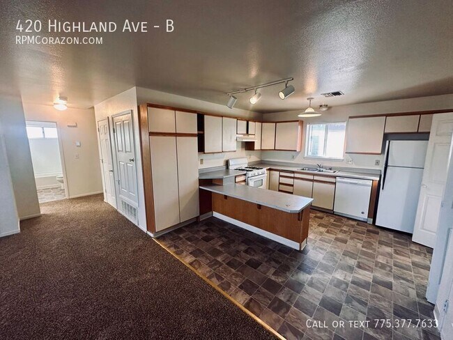 Building Photo - 420 Highland Ave