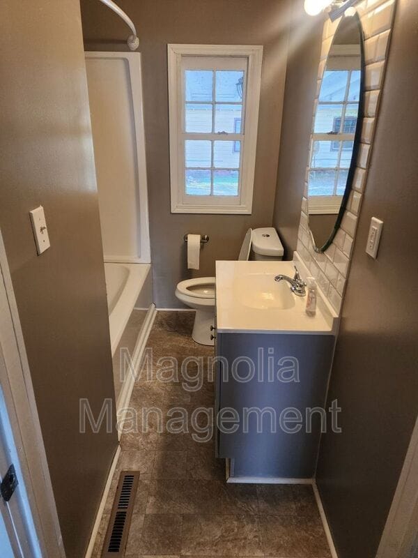 Building Photo - 2072 NC-39