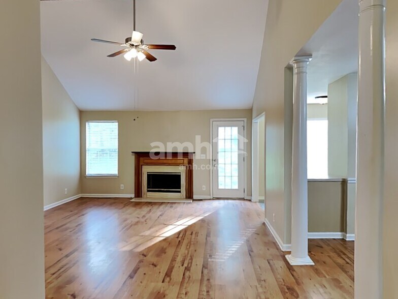 Building Photo - 7821 Farmington Pl