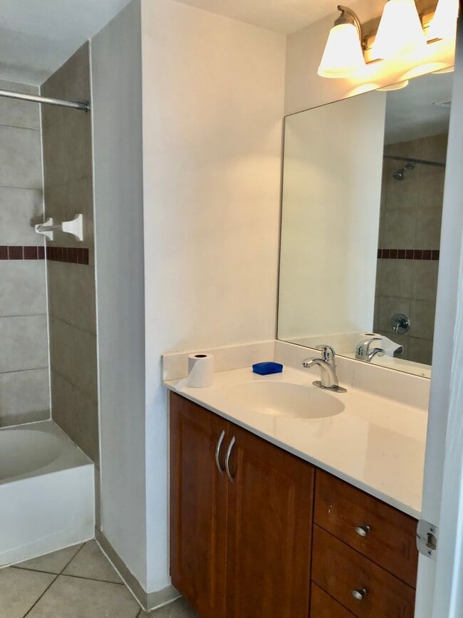 Building Photo - Emerald Dunes - 304