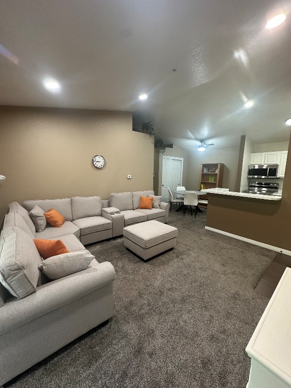 Building Photo - 108 W 1230 N St