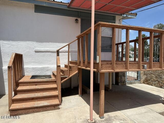 Building Photo - 4222 Pershing Dr