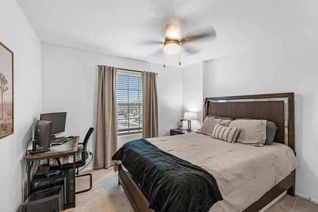 Building Photo - 4242 Sterling Vw Blvd