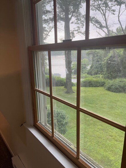 Building Photo - 322 E Boyds Rd