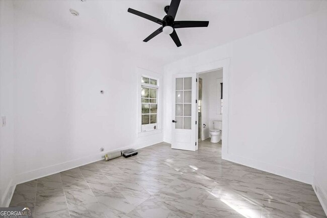 Building Photo - 3040 Wallace Cir SE