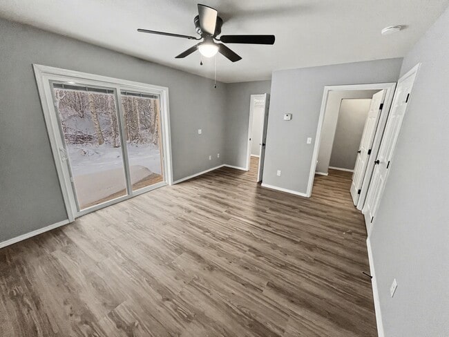 Building Photo - 4651 Grumman St