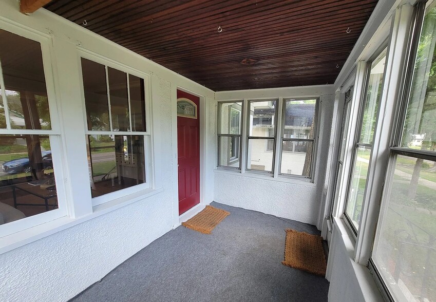 Building Photo - 1362 Jefferson Ave