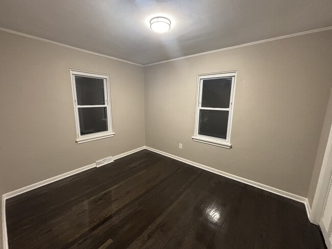 Building Photo - 1058 Baker St