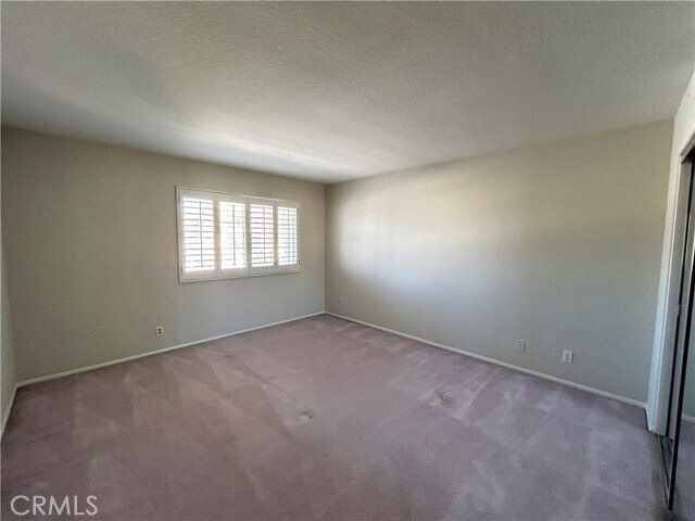 Building Photo - 8132 E Hillsdale Dr