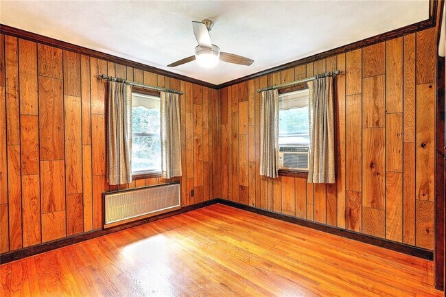 Building Photo - 5 Appian Way