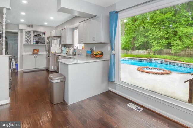 Building Photo - 6303 Gabriel St