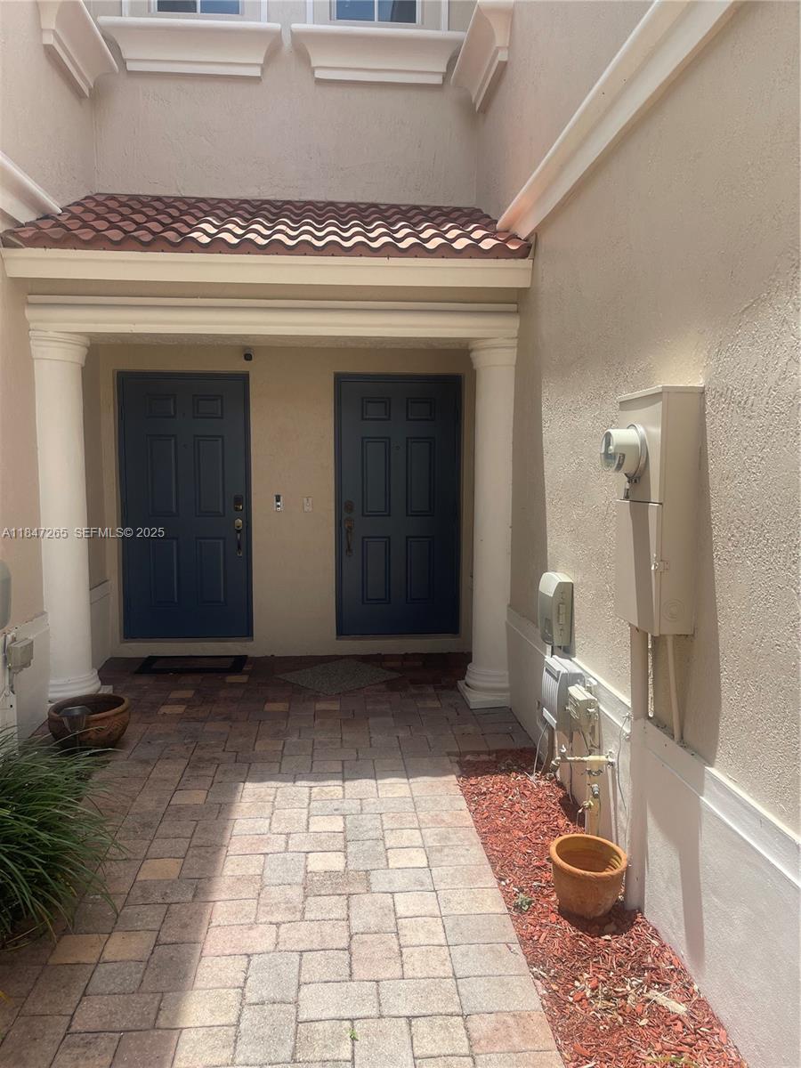 Building Photo - 4203 Cohune Palm Ct