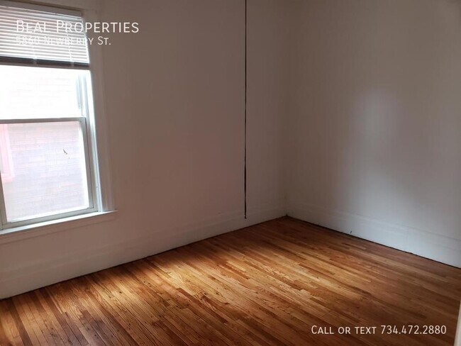 Building Photo - 5860 Newberry St