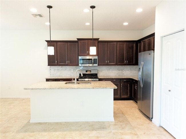Building Photo - 4716 Silvermoss Dr