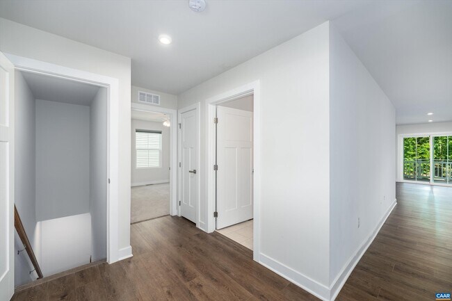 Building Photo - 93 Archer Dr