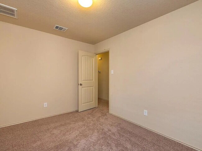 Building Photo - "Charming 3-Bedroom Home with 2 Full Baths in Idyllic San Marcos Location!"