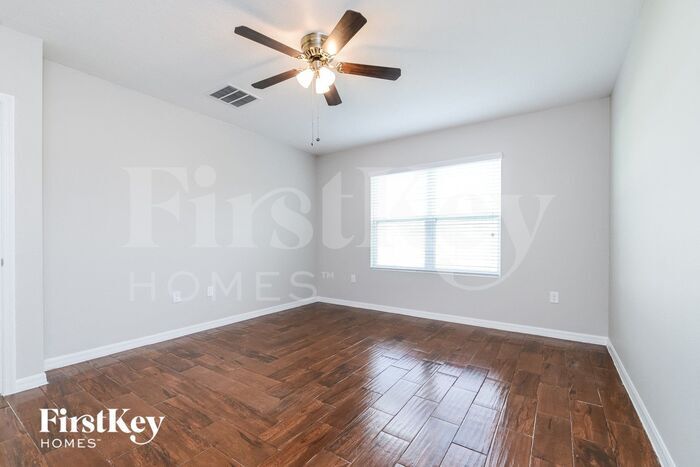 Building Photo - 4135 Lindever Ln
