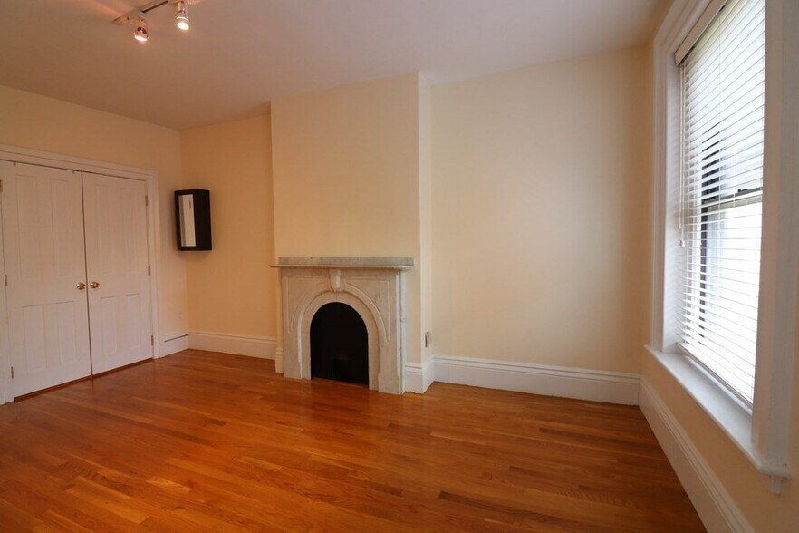 Building Photo - 310 Shawmut Ave