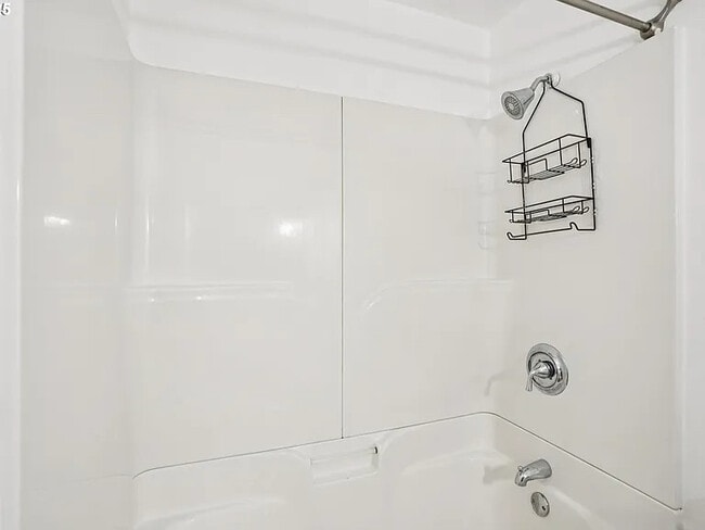 Building Photo - 2313 NE 156th Ave