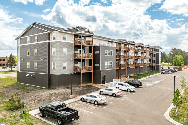 Building Photo - The 601 Apartments