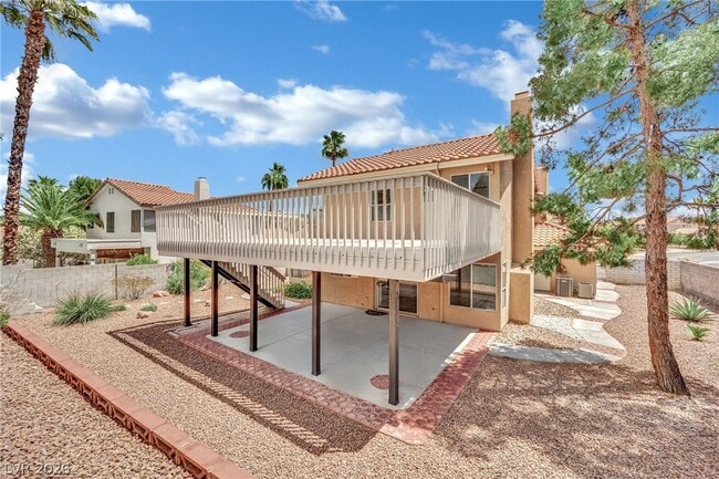 Building Photo - 2520 Machado Dr