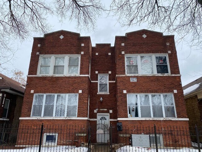 Primary Photo - 6209 S Francisco Ave