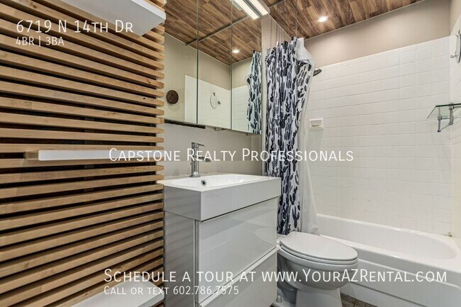 Building Photo - 6719 N 14th Dr