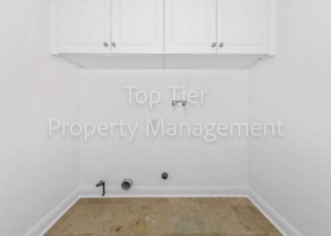 Building Photo - Spectacular 3 Bd + Den/Office, 2.5 Ba, 254...
