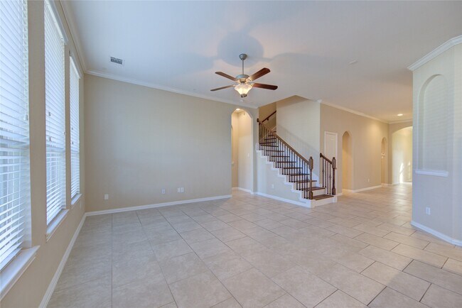 Building Photo - 6519 Point Hollow Ln