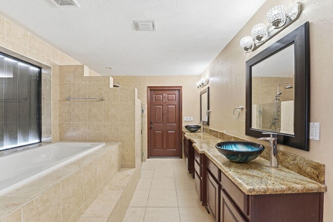 Building Photo - 12356 61st St N