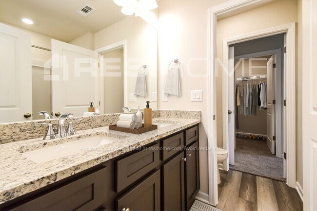 Building Photo - 40 Tilbury Pointe