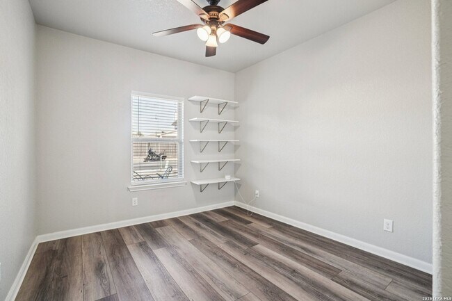 Building Photo - 6413 Von Rosk