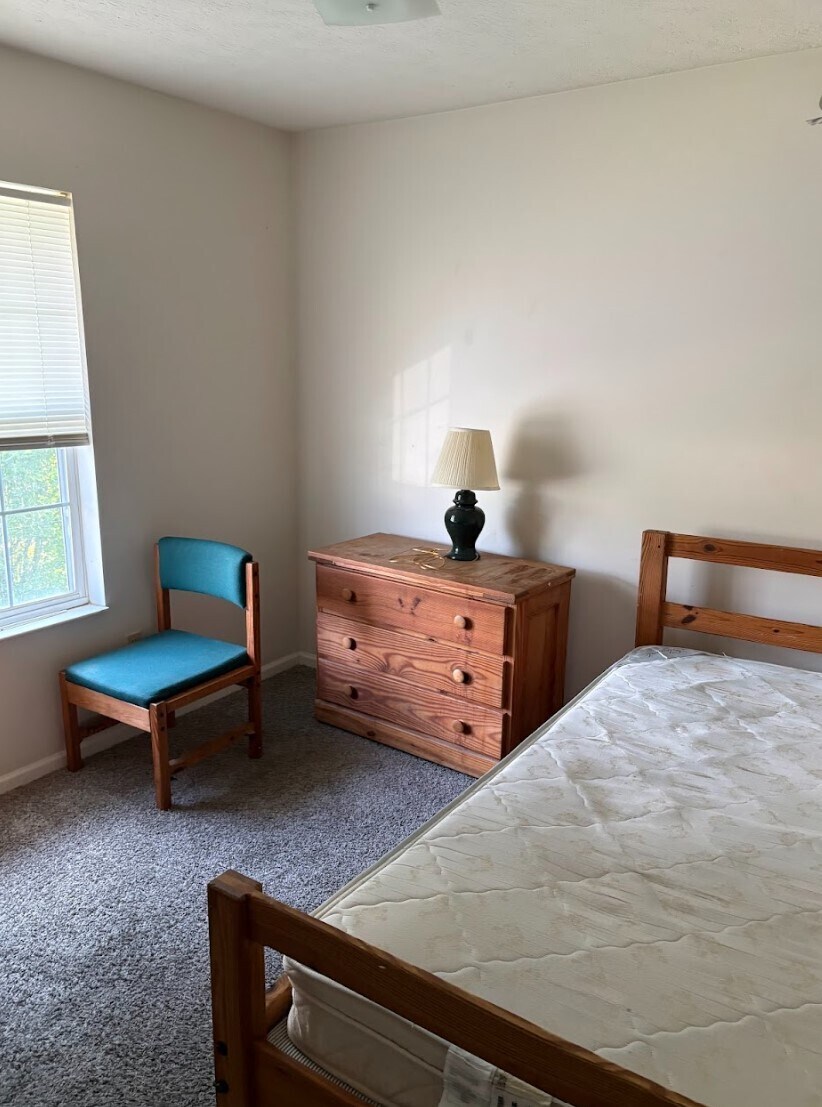 Bedroom 2 - 15 S Shafer St