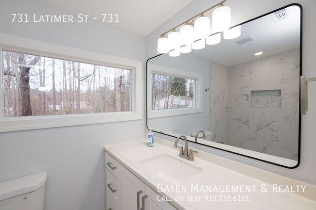 Building Photo - 731 Latimer St