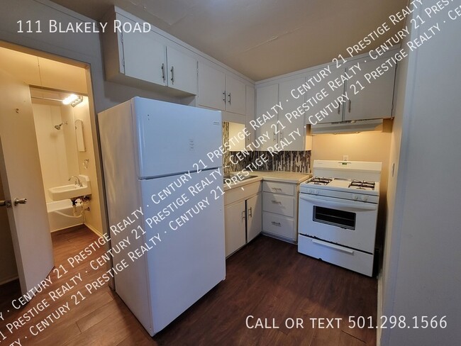 Building Photo - 111 Blakely Rd
