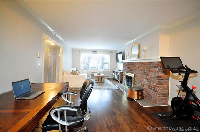 Building Photo - 44 Garden St