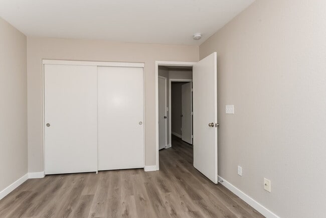 Building Photo - 8316 Freshwater Pearl St