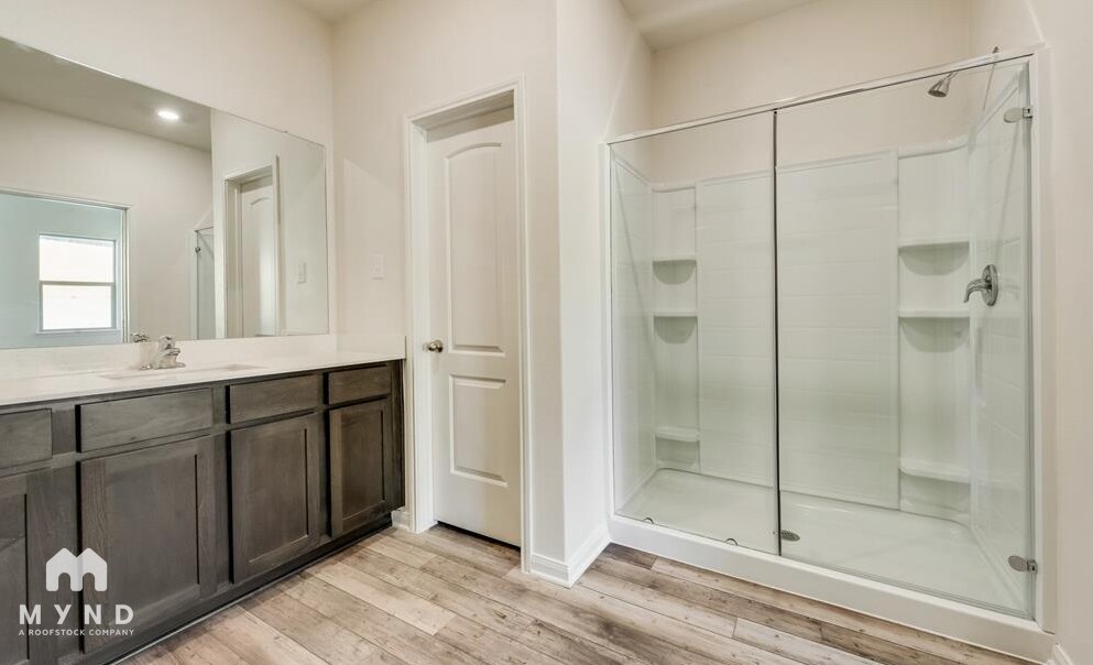 Building Photo - 143 Bovine Dr