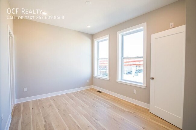 Building Photo - 129 S 49th St