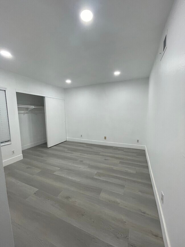 Building Photo - 15050 Sherman Way