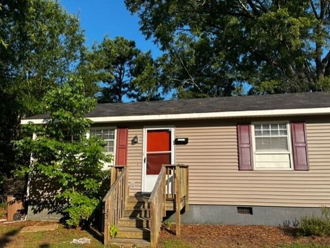 Building Photo - Adorable 2 bed Duplex in Wake Forest! Close to Downtown!